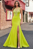 Robe de bal de bal jaune moutarde appliquée à col rond avec fente