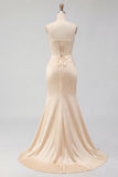 Robe de bal de bal en corset sirène perlée de champagne