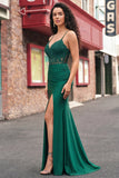 Robe de soirée longue sirène vert foncé appliquée avec fente
