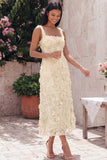 Robe midi bleu à col carré imprimé floral fourreau avec appliques