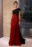 Robe de gala à une épaule froncée fourreau en crêpe marron