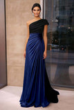 Robe de gala à une épaule froncée fourreau en crêpe marron