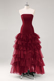 Robe de soirée noire sans bretelles en tulle à volants