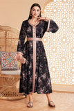 Caftan marocain ceinturé à manches longues et imprimé floral noir