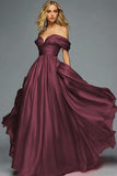 Robe de bal plissée rouge à épaules dénudées