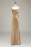 Robe de demoiselle d'honneur longue en satin bleu poudré à bretelles spaghetti