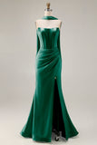 Robe de soirée longue sirène vert clair satin bustier sans bretelles avec fentes latérales et foulard