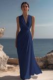 Robe longue formelle froncée blanche à col en V