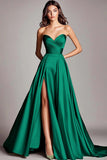 Dusty Sage Bustless Une ligne froncée Robe de bal longue en satin avec fente