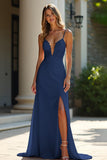 Robe de soirée fourreau en satin extensible à bretelles spaghetti