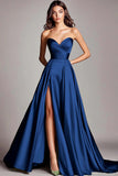 Dusty Sage Bustless Une ligne froncée Robe de bal longue en satin avec fente