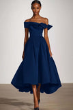 Robe formelle en satin noir à épaules dénudées