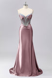 Robe de soirée sirène froncée en satin gris bleu corset scintillant décorée de strass