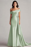 Robe longue formelle plissée à une épaule fourreau champagne