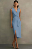 Robe formelle en satin blanc à col en V avec ceinture