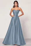 Robe longue de bal en satin vert foncé