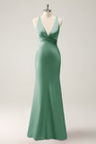Sirène Eucalyptus col en V froncé robe de demoiselle d’honneur en satin avec lacets dans le dos