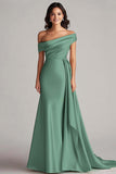 Robe longue formelle plissée à une épaule fourreau champagne