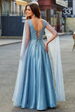 Robe de bal de bal bleue scintillante à col en V avec manches cape