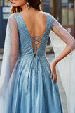 Robe de bal de bal bleue scintillante à col en V avec manches cape