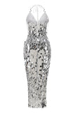 Robe de soirée à pompons à sequins à col en V et gaine argentée