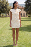 Robe bodycon jaune à col rond avec fleurs 3D