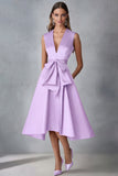 Robe d’invitée de mariage en satin fuchsia à col en V