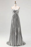 Robe de soirée longue plissée en satin doré chic avec décolleté en V profond et coupe trapèze