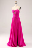 Fuchsia A Line Sweetheart Robe de soirée longue plissée en trou de serrure avec fente