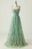 Robe de soirée longue froncée en tulle trapèze vert à bretelles spaghetti avec broderie