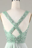 Une ligne sans fin col en V Matcha Robe de demoiselle d’honneur longue avec perles