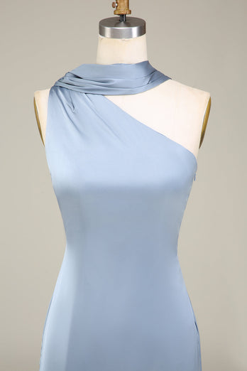 Robe de demoiselle d’honneur longue en satin gaine bleue à une épaule