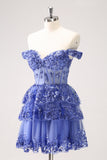 Robe de soirée à volants bleu foncé avec corset à épaules dénudées et paillettes