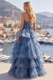 Robe de bal longue sans bretelles grise bleue brodée à plusieurs niveaux