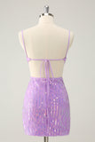 Robe de cocktail à paillettes violettes et col en V