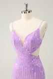 Robe de cocktail à paillettes violettes et col en V