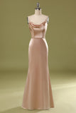 Robe en satin champagne