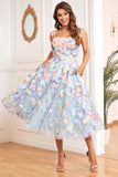 Robe de bal violette A Line Tea Length avec fleurs 3D