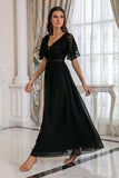 Robe de bal sans dos en dentelle noire