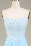 Bleu ciel A-ligne Spaghetti Bretelles Mousseline de soie Longue robe de demoiselle d’honneur avec perles