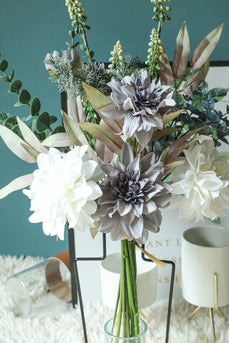 Fleurs blanches de mariage (vase non inclus)