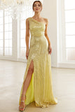 Robe de bal à paillettes jaune clair à une épaule avec fente