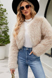 Manteau croqué en fausse fourrure en shearling à l’avant ouvert