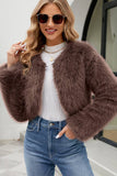 Manteau croqué en fausse fourrure en shearling à l’avant ouvert