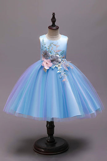 Une ligne de robes de filles nœud papillon bleu avec appliques