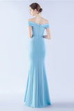Robe formelle en crêpe sirène à épaules dénudées bleu marine avec fente