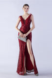 Robe de soirée perlée à col en V à col en V lilas avec plume