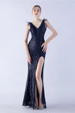 Robe de soirée perlée à col en V à col en V lilas avec plume