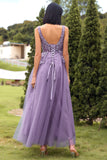 Une ligne V Col Violet Longue Robe de Bal avec Appliques