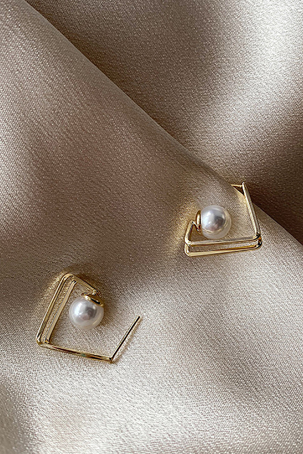 Boucles d’oreilles en perles simples et polyvalentes
